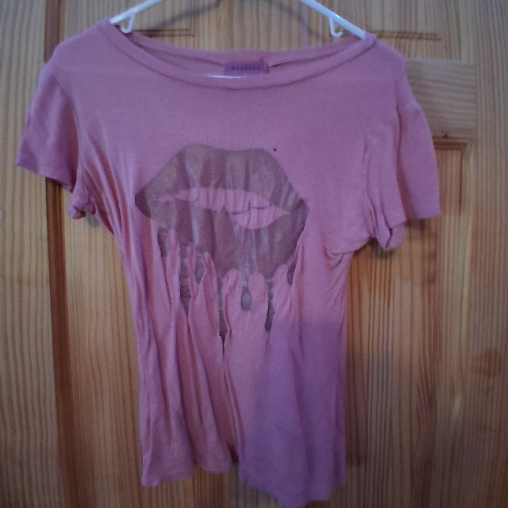 Ragdoll Pink Lip Drip Tee